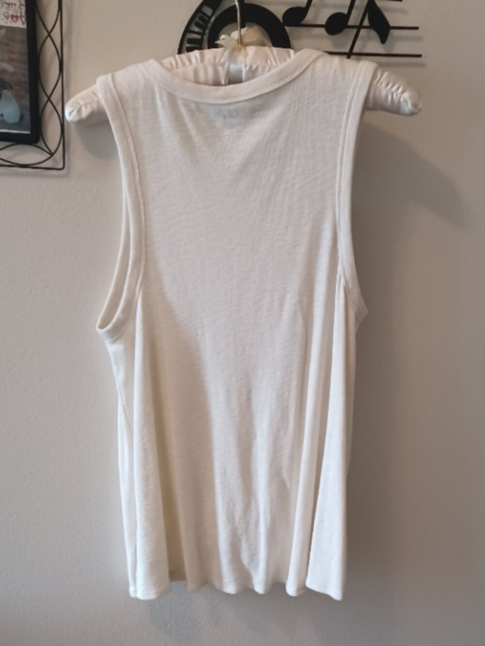 Time & Tru Designer Black Logo Creme Cotton Stretch Tank Large - Picture 4 of 4